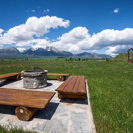 Naturia Chata, * Kakaslomnic