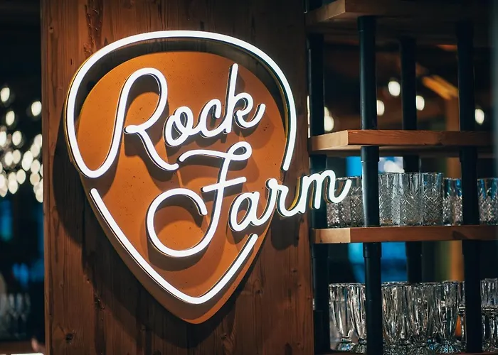 Naturia Chata, * 벨카 롬니차